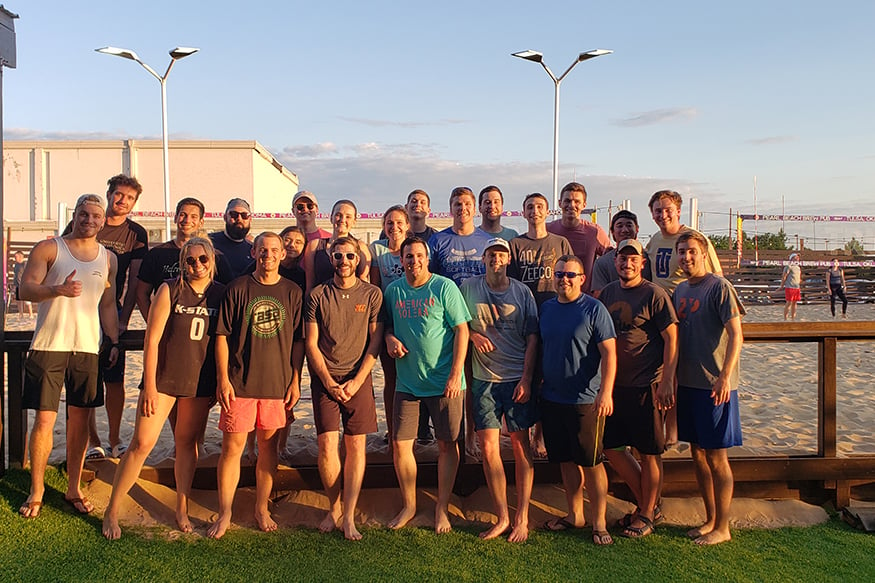 Zeeco Volleyball-Ausflug mit der Gruppe der jungen Berufstätigen